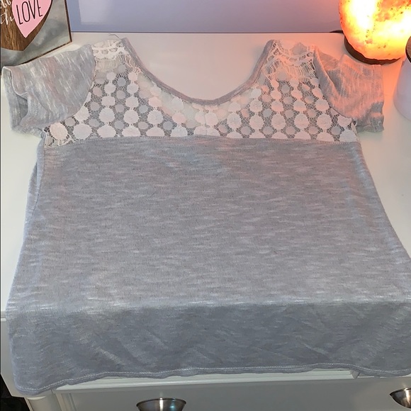 Lace top - Picture 2 of 2